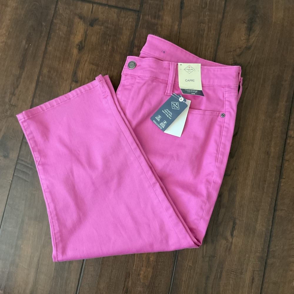 St. John's Bay Pink Ankle Cropped Jeans